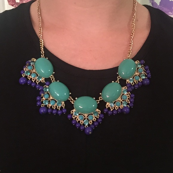 Statement necklace- shades of blue - Picture 1 of 3